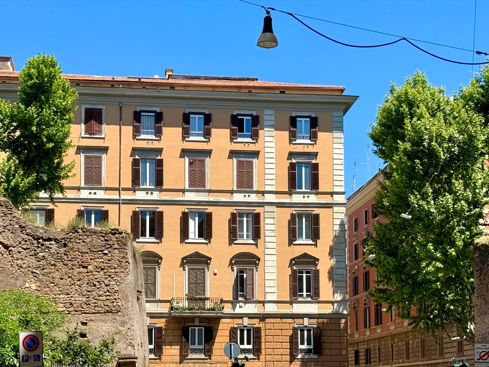 La facciata di Imperial Suite Rome su Corso d'Italia